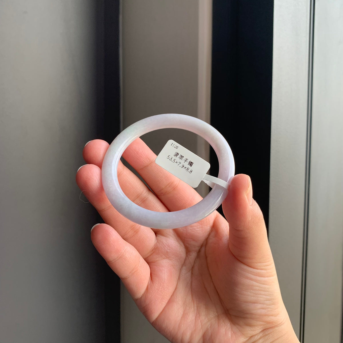 淡紫罗兰天然翡翠圆条手镯 | Soft Lavender Jadeite Round Bangle