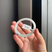 白底淡绿翡翠圆条手镯 | White Jadeite Round Bangle with Soft Green