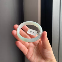 清润白底淡绿翡翠正圈手镯 | Soft White & Green Jadeite Bangle