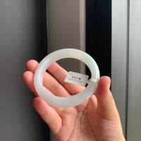 白底浅绿翡翠正圈手镯 | White Jadeite Bangle with Soft Green