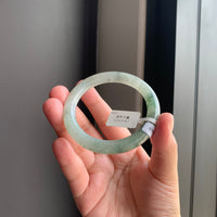 冰润飘绿翡翠圆条手镯 | Icy Floating Green Jadeite Round Bangle