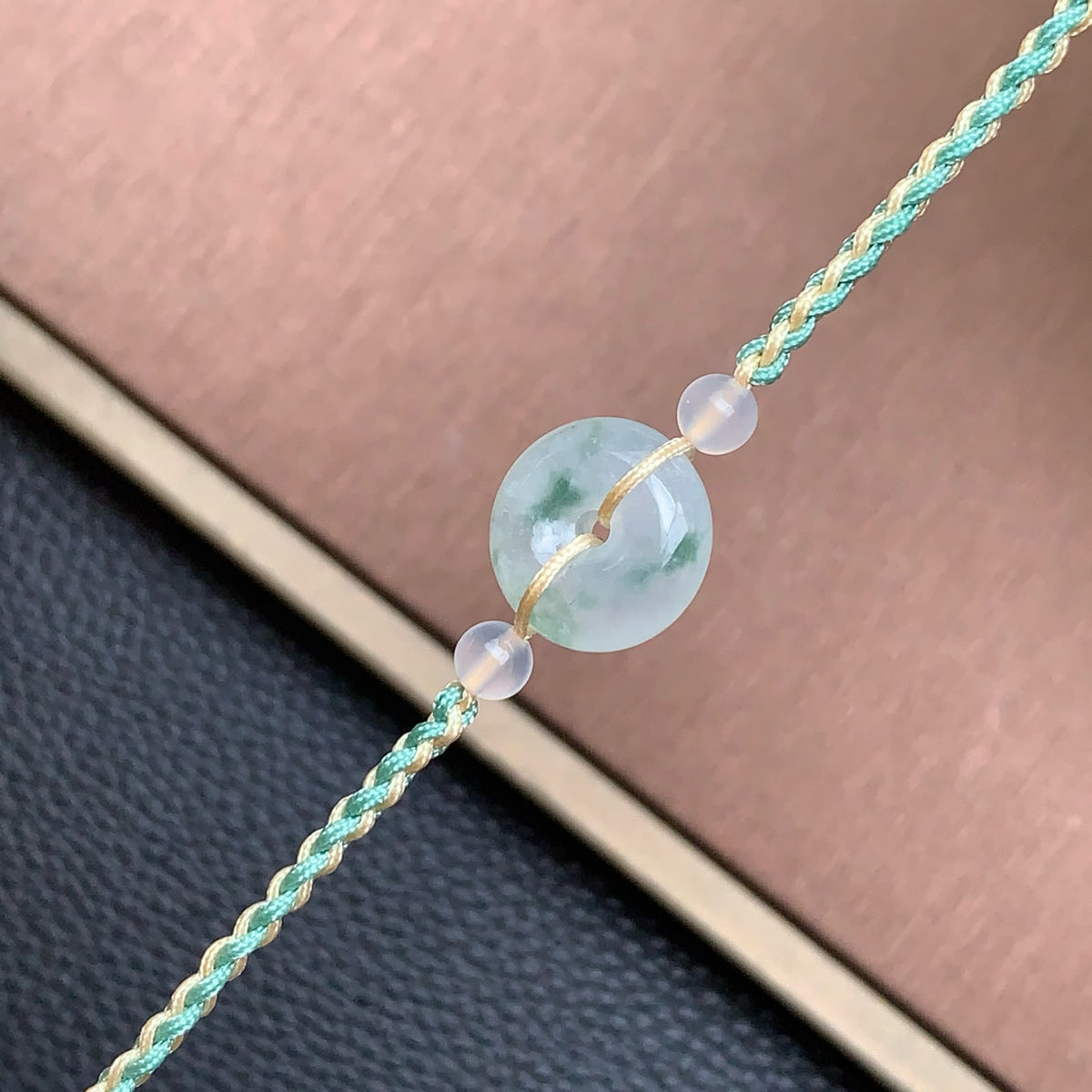 飘花平安扣手绳 | Jadeite Floating Green Donut Cord Bracelet