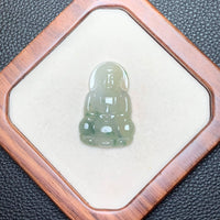 飘花翡翠观音吊坠 | Jadeite Guanyin Pendant with Floating Green