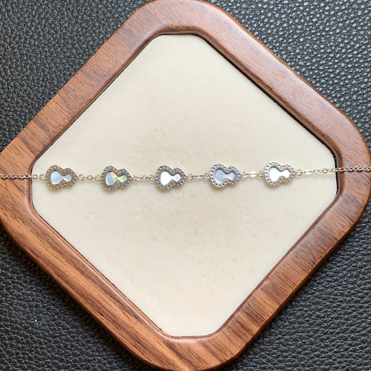 缅青葫芦翡翠手链 | Dry Green Jadeite Gourd Bracelet