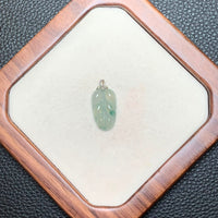 冰胶叶子翡翠吊坠 | Icy Translucent Jadeite Leaf Pendant