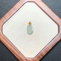 冰胶如意翡翠吊坠 | Icy Translucent Jadeite Ruyi Pendant