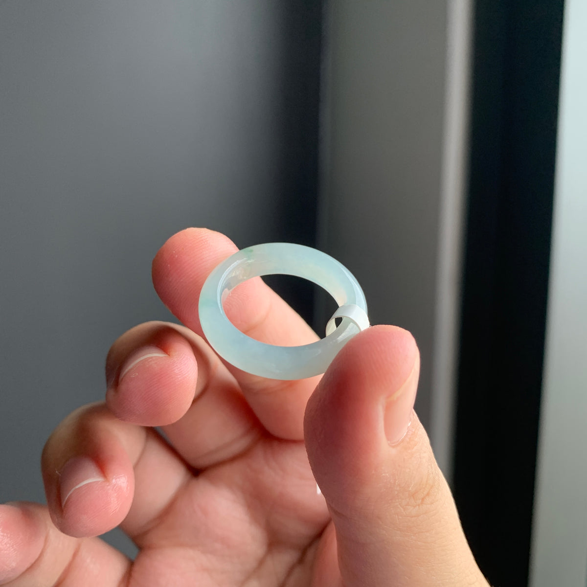 冰绿翡翠戒指 | Icy Green Jadeite Ring
