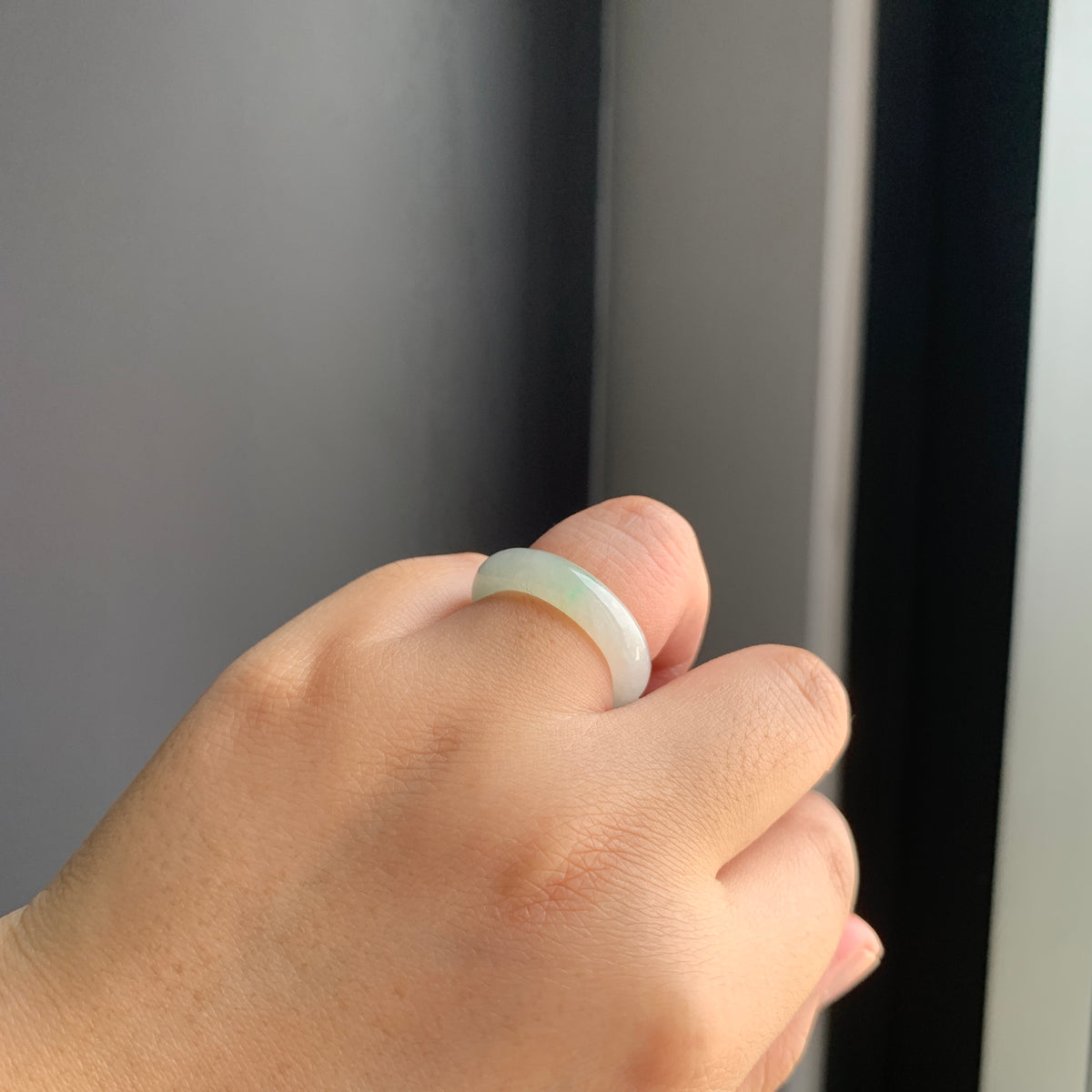冰绿翡翠戒指 | Icy Green Jadeite Ring