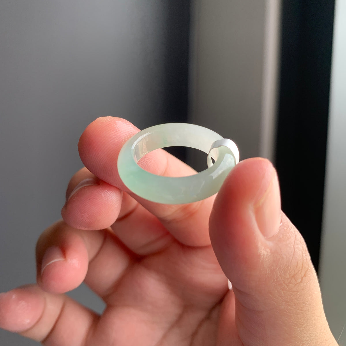 冰绿翡翠戒指 | Icy Green Jadeite Ring
