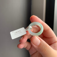 冰绿翡翠戒指 | Icy Green Jadeite Ring