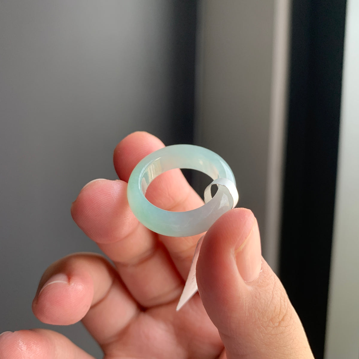 冰绿翡翠戒指 | Icy Green Jadeite Ring