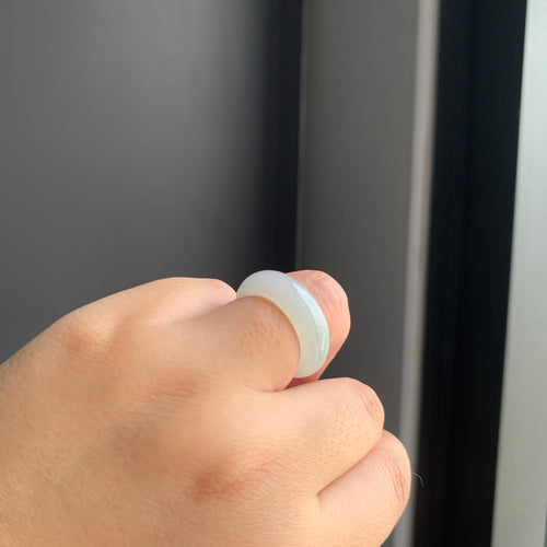 冰绿翡翠戒指 | Icy Green Jadeite Ring