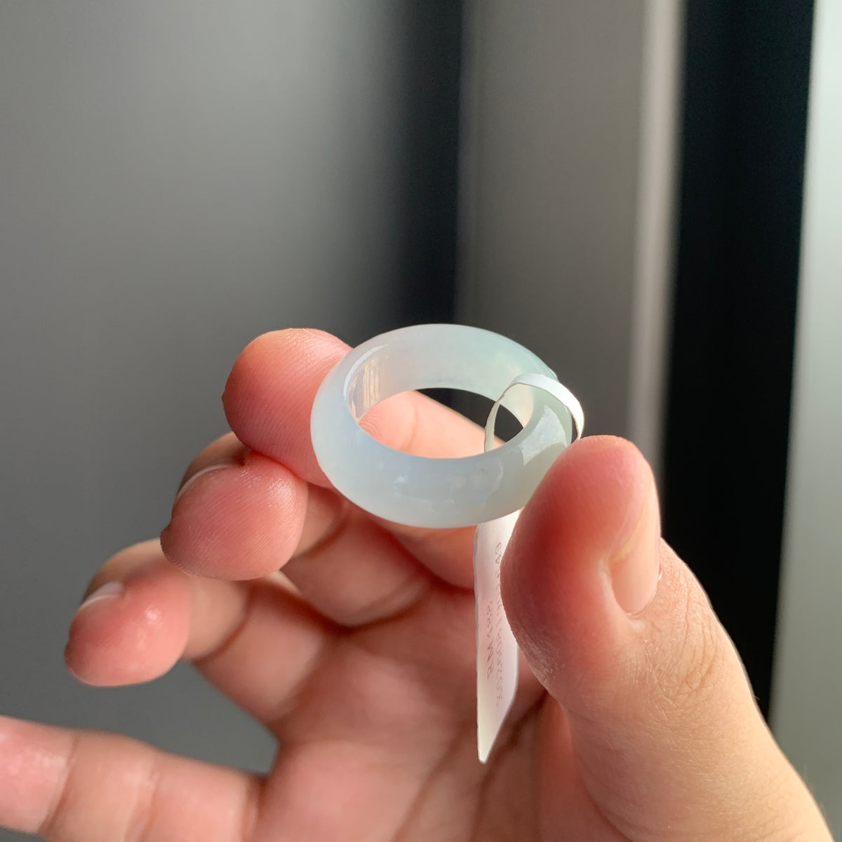 冰绿翡翠戒指 | Icy Green Jadeite Ring