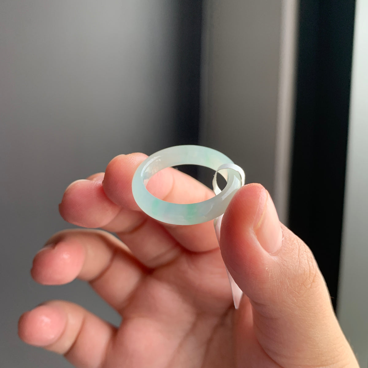 冰绿翡翠戒指 | Icy Green Jadeite Ring